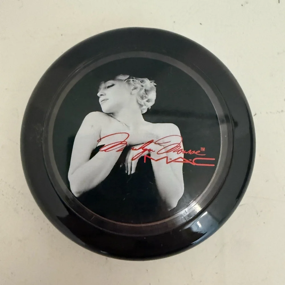 MAC Marilyn Monroe Powder Blush THE PERFECT CHEEK Limited Edition Rare NEW